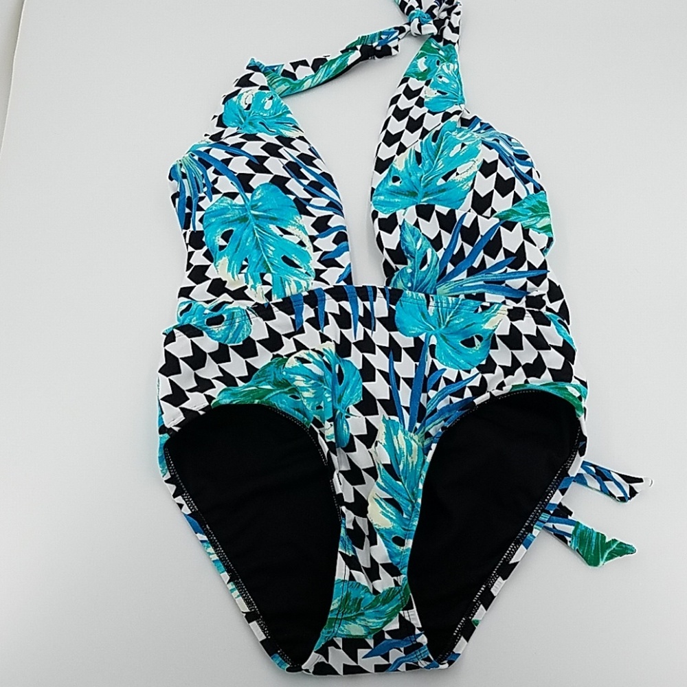 NWT Gianni Bini Tropical Wrap Plunge One Piece - Picture 3 of 7